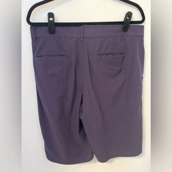 Lululemon Men’s athletic performance Shorts navy/ black polka dot  Size 36 - Picture 2 of 4